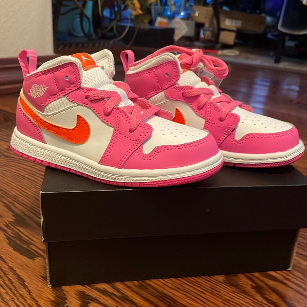Jordan 1 Mid (TD) BNIB size 10c